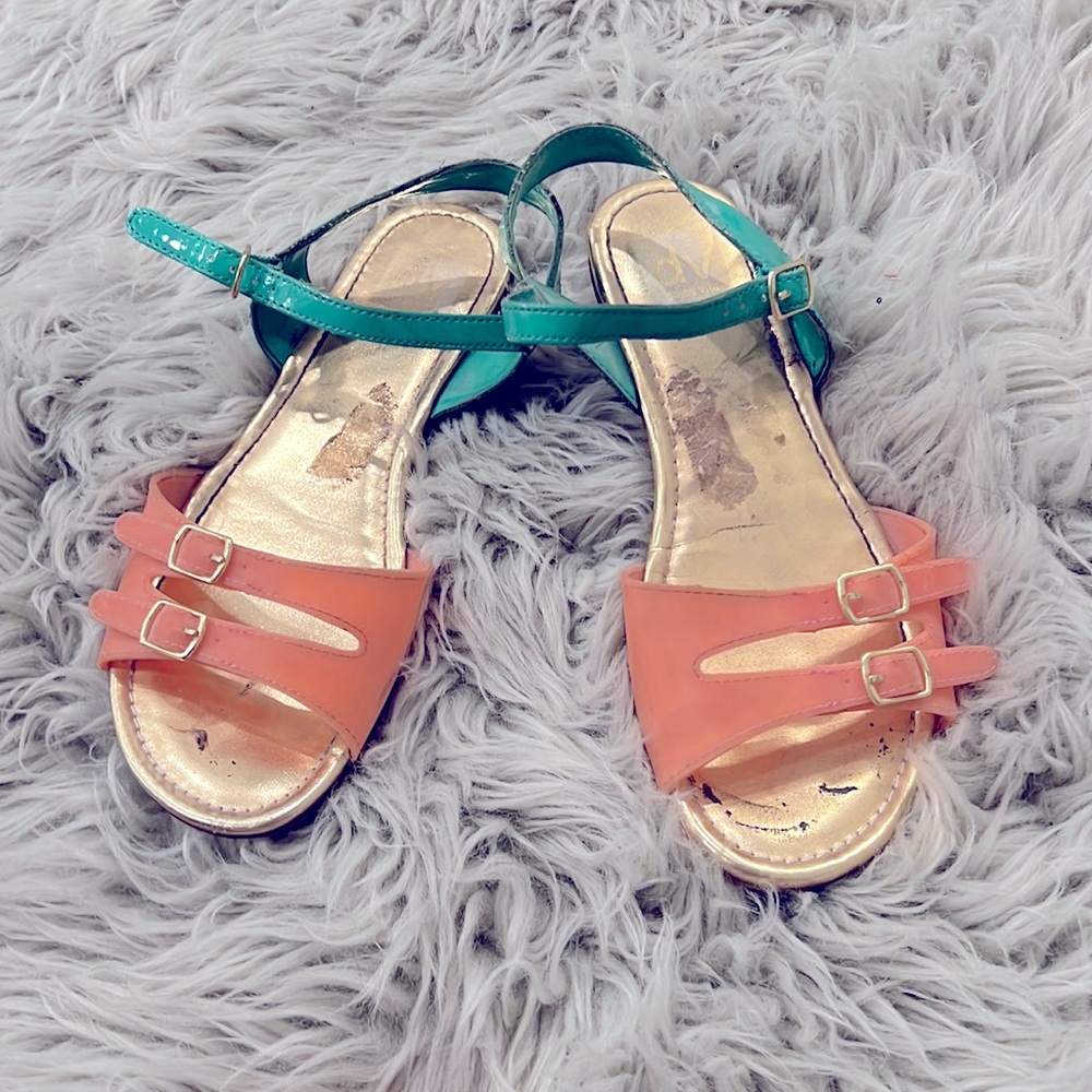 Pastel Strappy Unique Sandals Size 5.5 *Offers Welcome